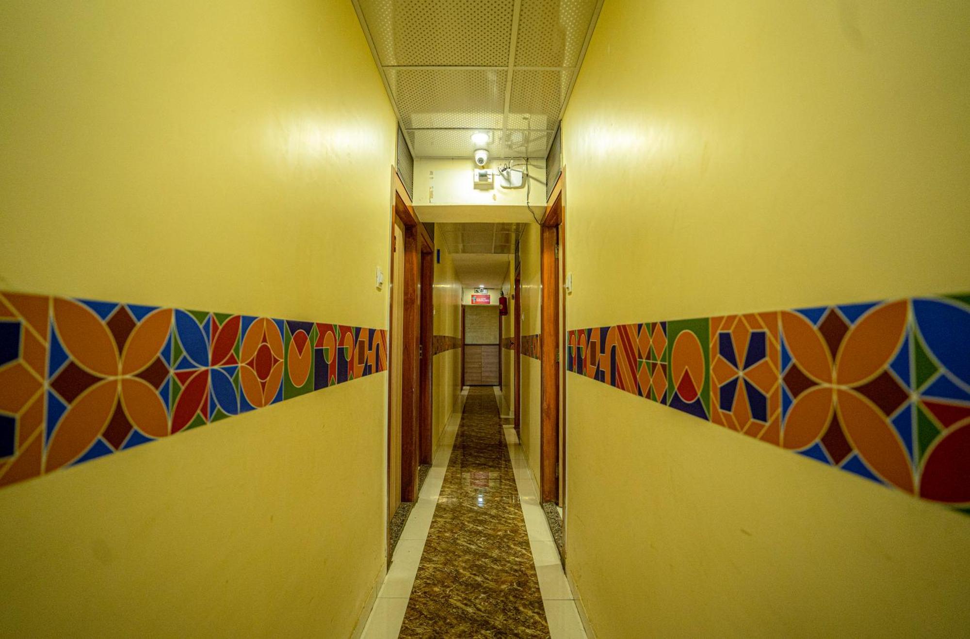 Hotel Hill Park Mumbai  Buitenkant foto