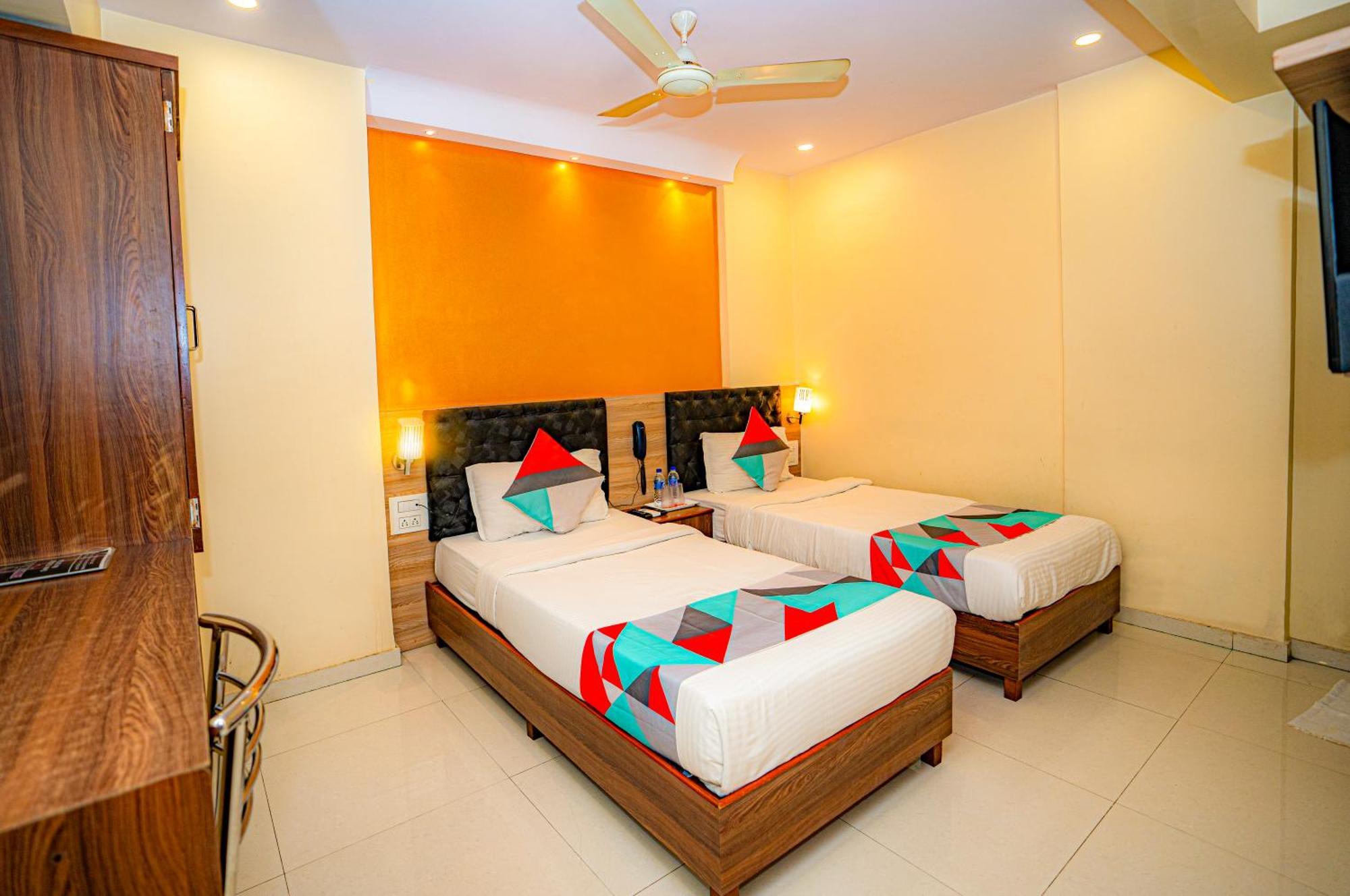 Hotel Hill Park Mumbai  Buitenkant foto